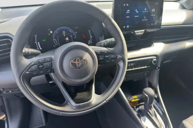 Toyota Yaris (2025) thumbnail 4