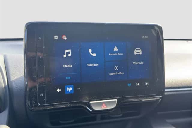 Toyota Yaris (2025) thumbnail 5