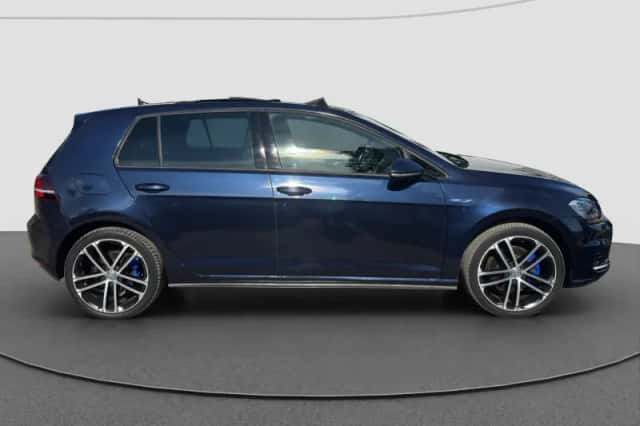 Volkswagen Golf (2014) thumbnail 2