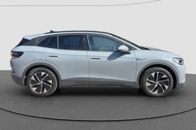 Volkswagen ID.4 (2021) thumbnail 2