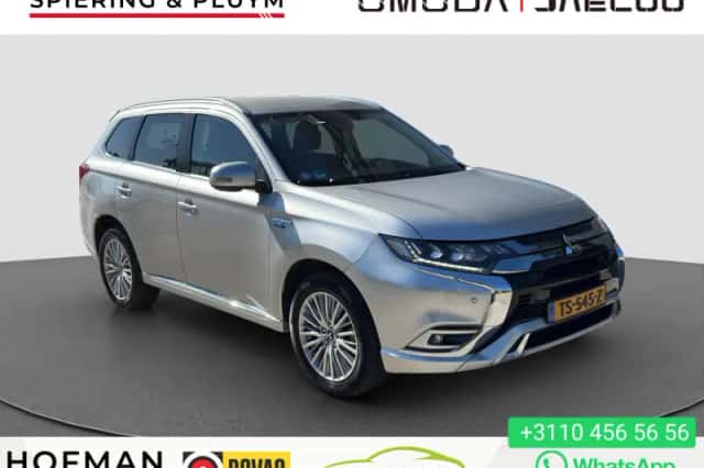Mitsubishi Outlander (2018) thumbnail 1