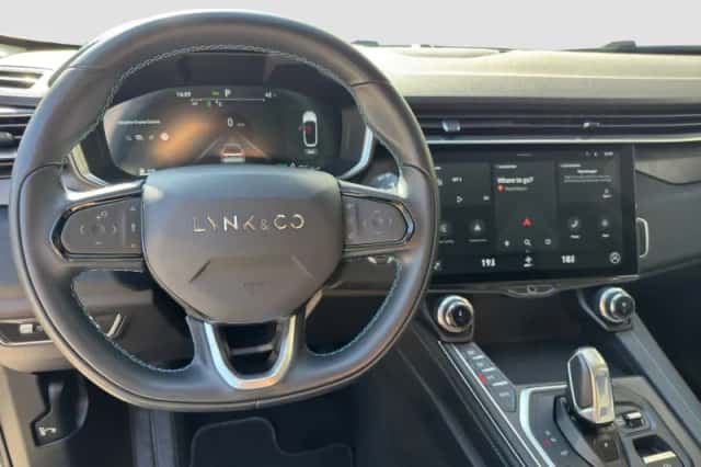Lynk & Co 01 (2023) thumbnail 4