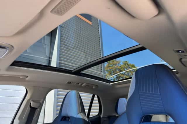 Lynk & Co 01 (2023) thumbnail 5