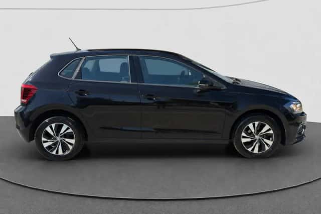 Volkswagen Polo (2017) thumbnail 2