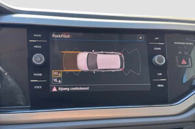 Volkswagen Polo (2017) thumbnail 6
