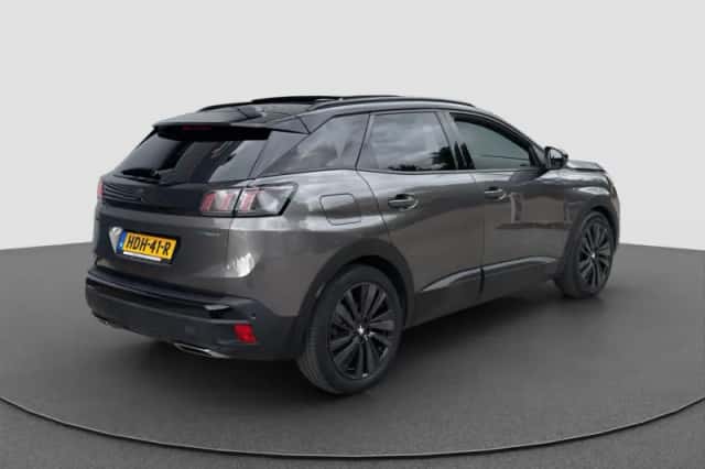 Peugeot 3008 (2021) thumbnail 3