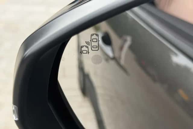 Peugeot 3008 (2021) thumbnail 5