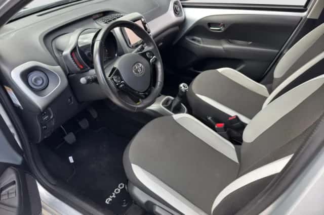 Toyota Aygo (2018) thumbnail 3