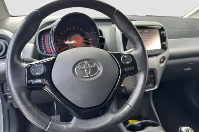 Toyota Aygo (2018) thumbnail 4