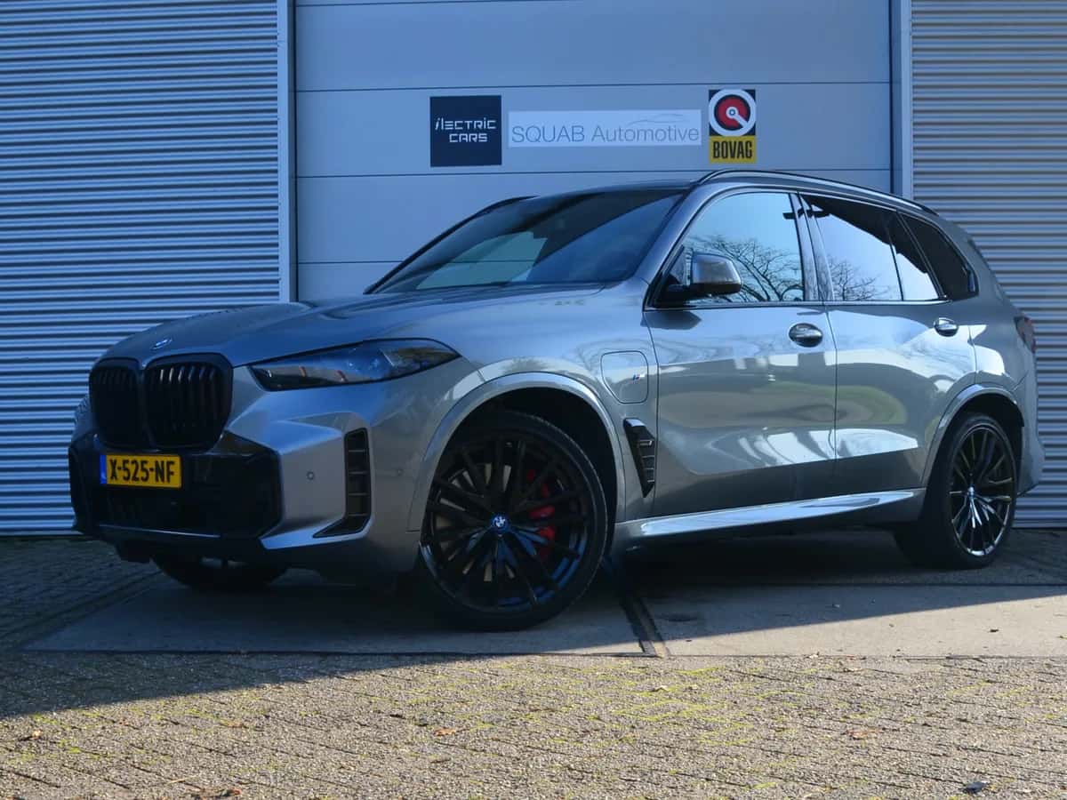 BMW X5 (2023) — foto 1