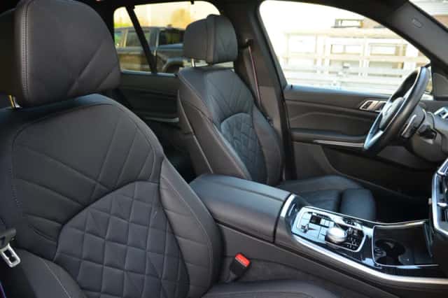 BMW X5 (2023) thumbnail 3