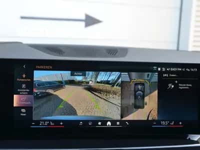 BMW X5 (2023) thumbnail 21