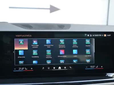 BMW X5 (2023) thumbnail 26