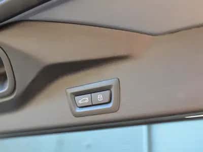 BMW X5 (2023) thumbnail 36