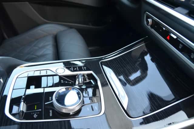 BMW X5 (2023) thumbnail 5