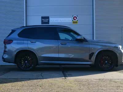 BMW X5 (2023) thumbnail 8