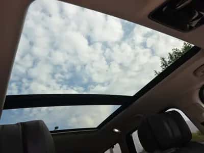 Land Rover Range Rover Sport (2014) thumbnail 2