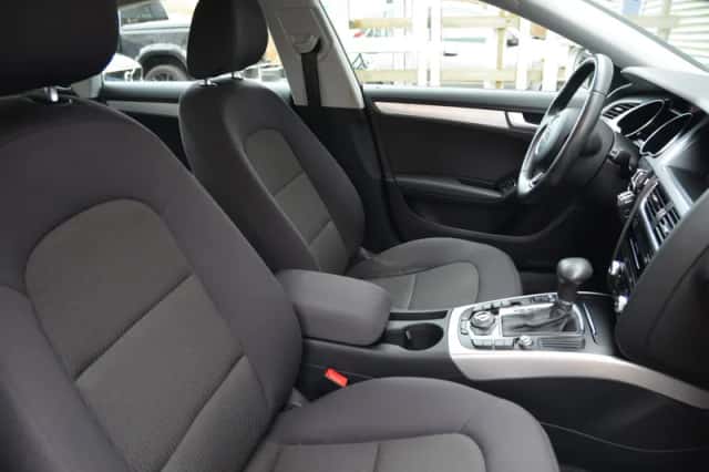 Audi A5 (2012) thumbnail 2