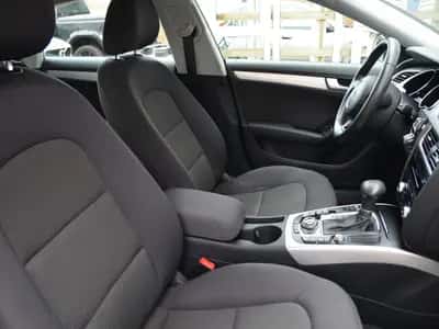 Audi A5 (2012) thumbnail 2