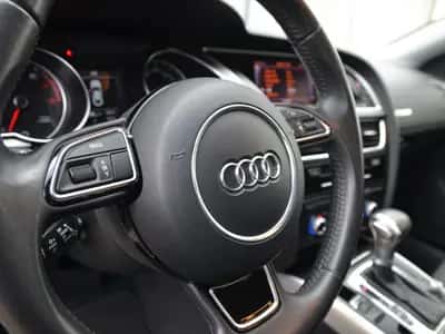 Audi A5 (2012) thumbnail 14