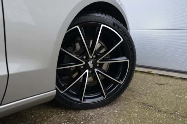 Audi A5 (2012) thumbnail 4