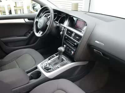 Audi A5 (2012) thumbnail 10
