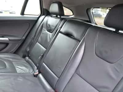 Volvo V60 (2013) thumbnail 12