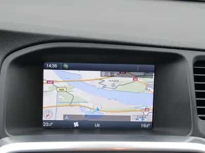 Volvo V60 (2013) thumbnail 17