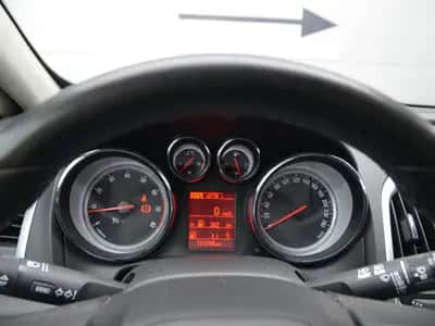Opel Astra GTC (2017) thumbnail 14