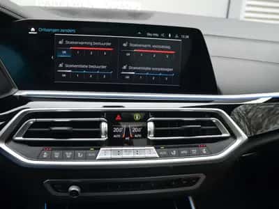 BMW X5 (2020) thumbnail 25