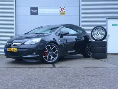 Opel Astra GTC (2015)