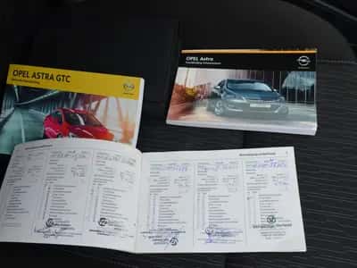 Opel Astra GTC (2015) thumbnail 25