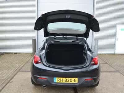 Opel Astra GTC (2015) thumbnail 26