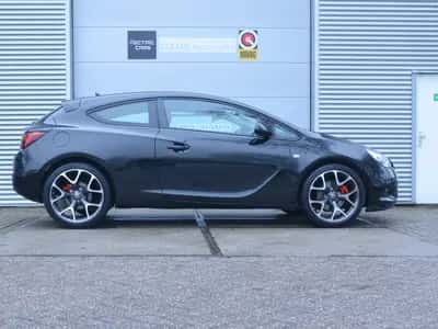 Opel Astra GTC (2015) thumbnail 6