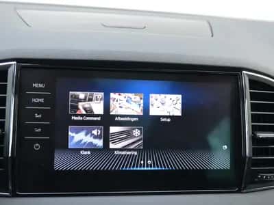 Škoda Karoq (2019) thumbnail 21