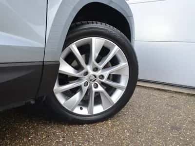 Škoda Karoq (2019) thumbnail 4