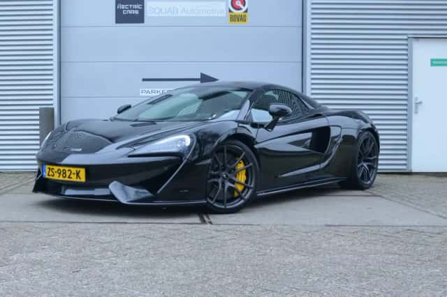 McLaren 570S Spider (2018) thumbnail 2
