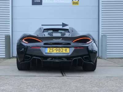 McLaren 570S Spider (2018) thumbnail 11