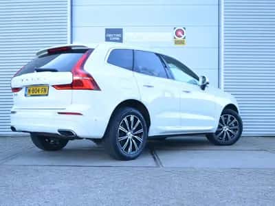 Volvo XC60 (2017) thumbnail 10