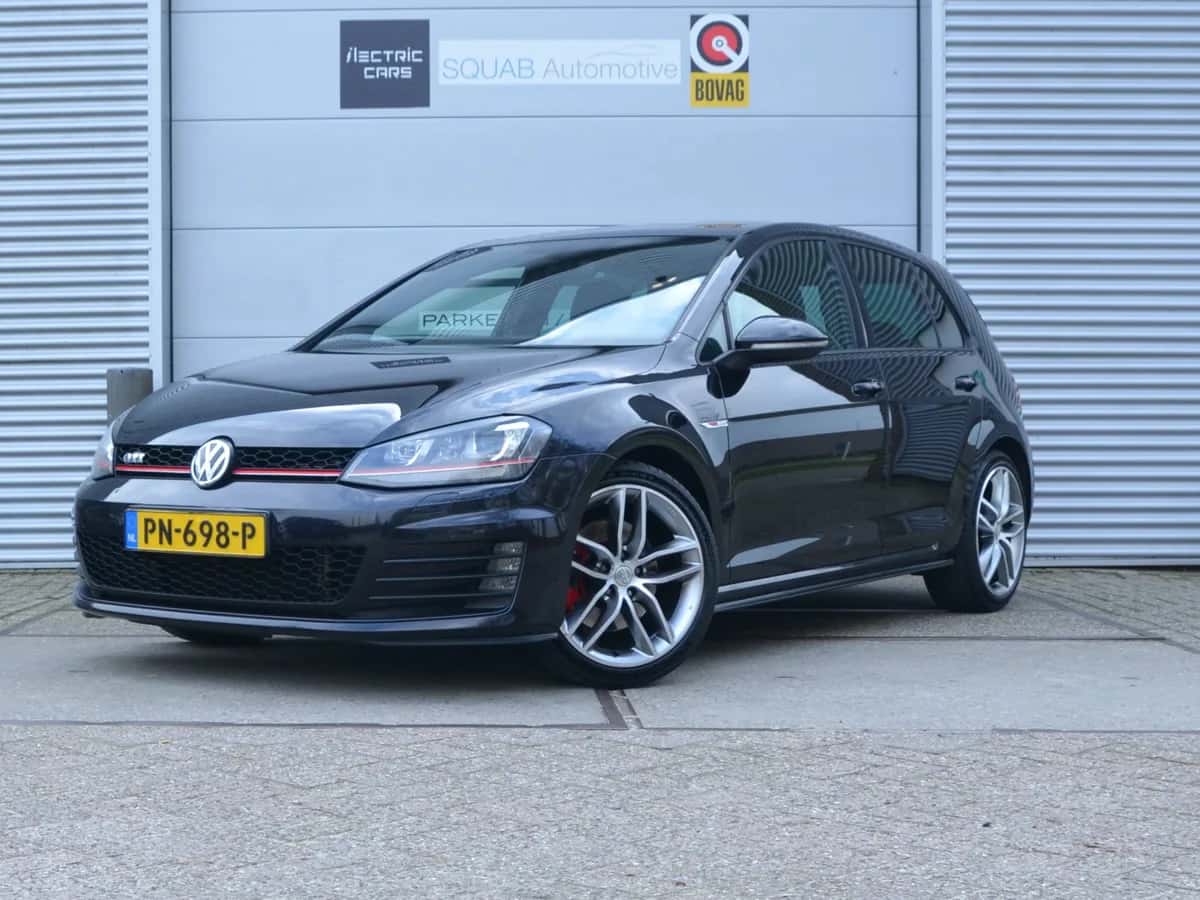 Volkswagen Golf (2016) — foto 1
