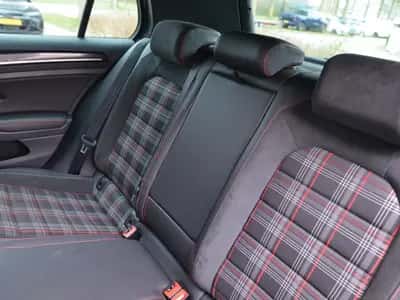 Volkswagen Golf (2016) thumbnail 14