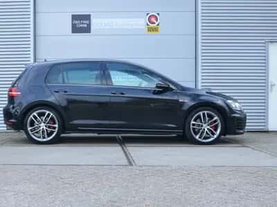 Volkswagen Golf (2016) thumbnail 7