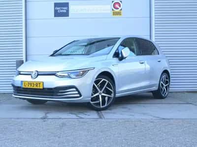 Volkswagen Golf (2020) thumbnail 1