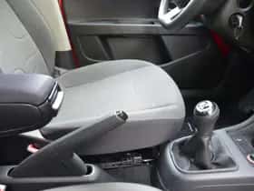 Volkswagen Up! (2014) thumbnail 3