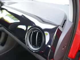 Volkswagen Up! (2014) thumbnail 23