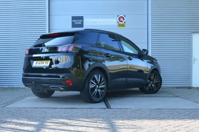 Peugeot 3008 (2023) thumbnail 6