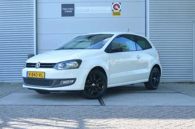 Volkswagen Polo (2011) thumbnail 1