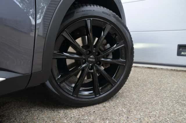 Kia Sorento (2021) thumbnail 5