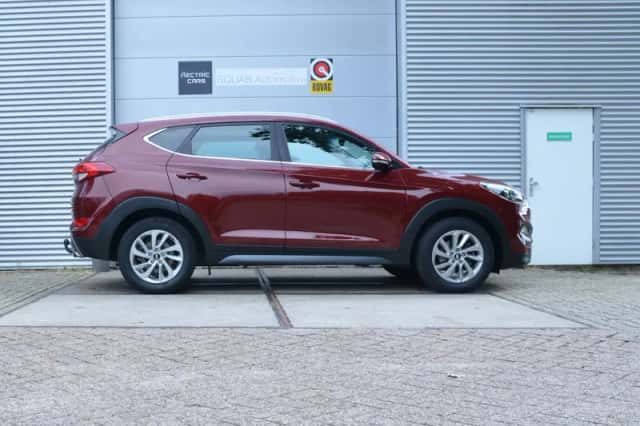 Hyundai Tucson (2016) thumbnail 6