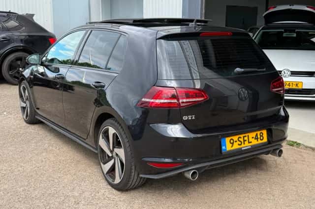 Volkswagen Golf (2013) thumbnail 5
